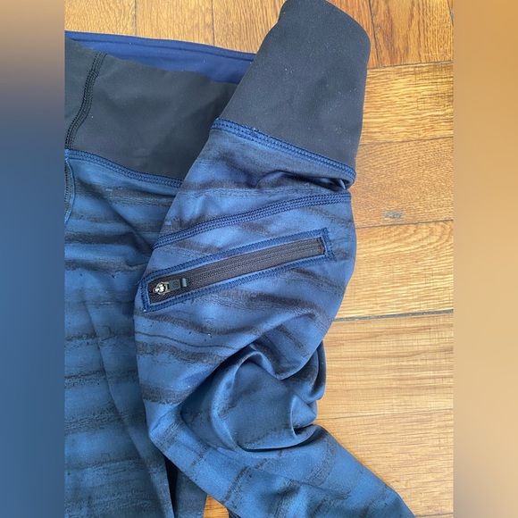 Lululemon Run Top Speed Crop Good Vibes Deep Navy Blue and Black - Size 4 - Picture 3 of 8